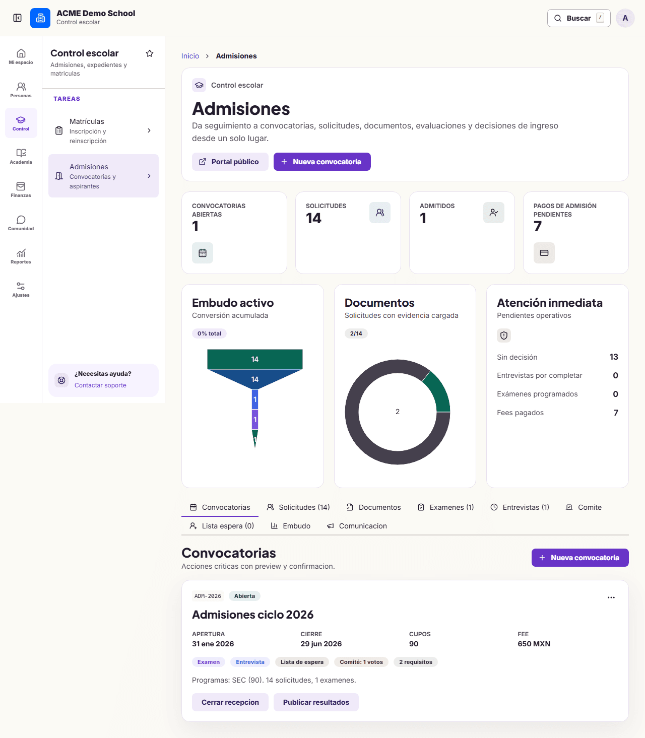 Vista de admisiones de Acadexi con expedientes y datos sintéticos